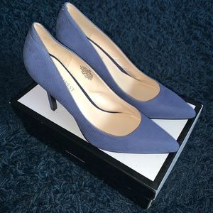 Nine West leather pumps